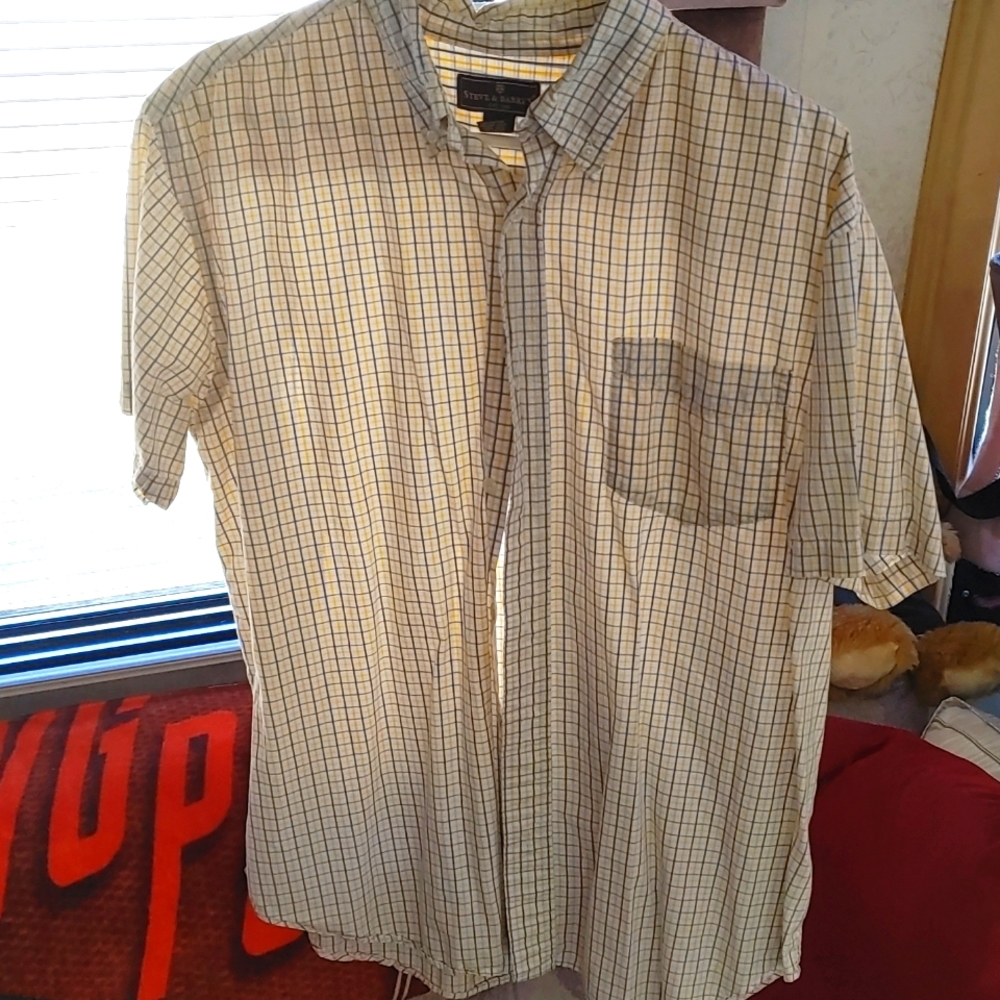 Steve & Barry's size L, plaid casual, button down short sleeve
